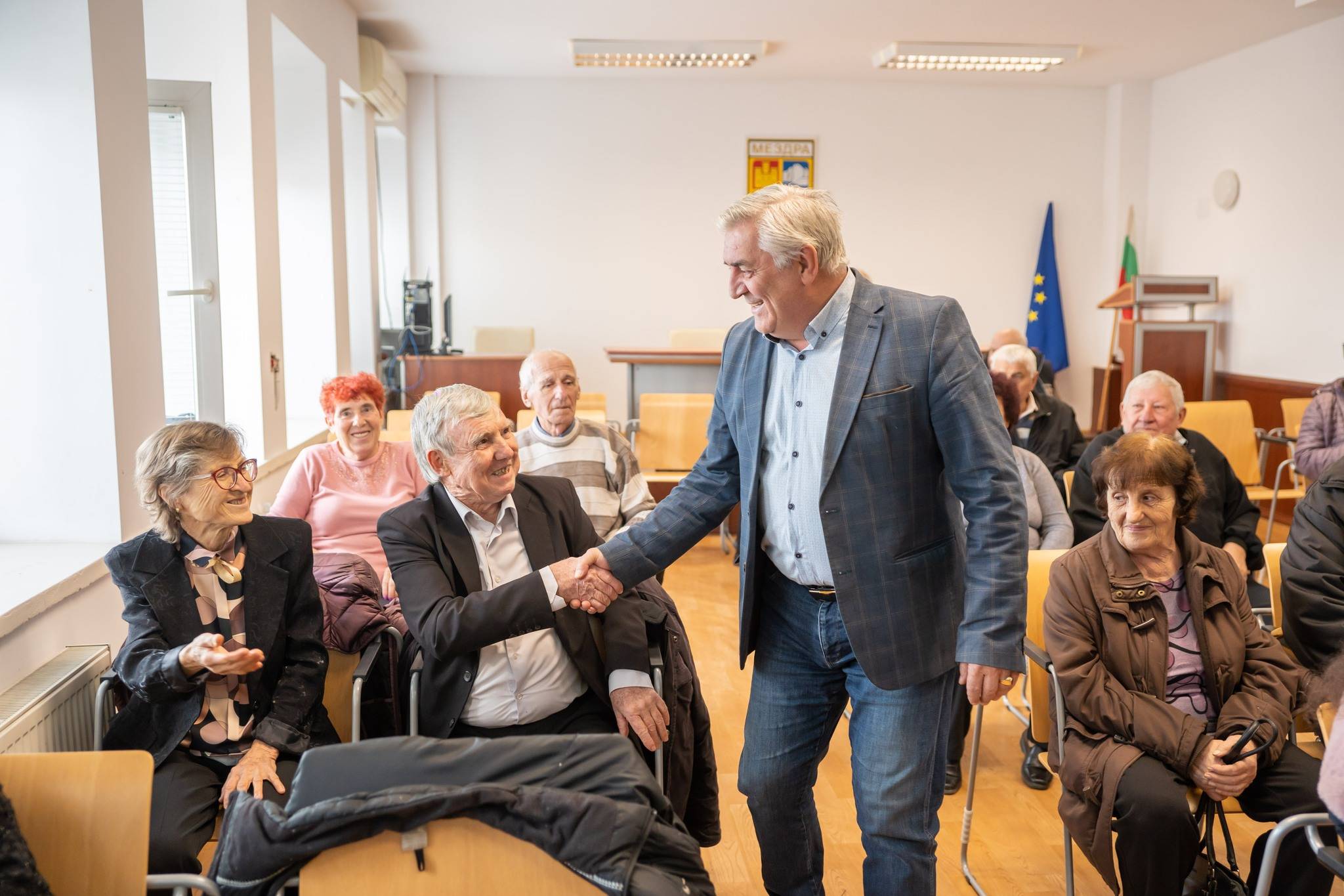  Кметът на Мездра Иван Аспарухов 